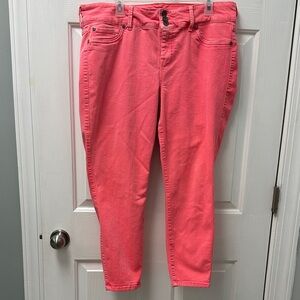 Torrid‎ Vibrant Pink Ankle Jeans